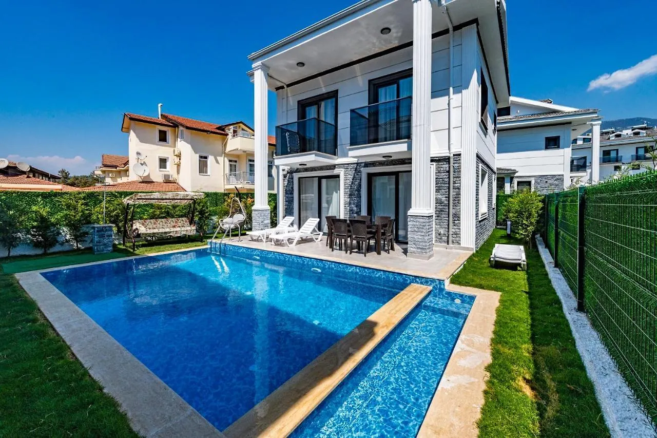 Salkim- 4 Bedroom Holiday Villa In Oludeniz Fethiye Turkey