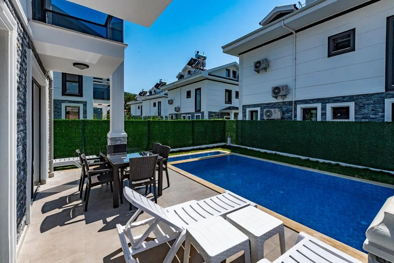 Salkim- 4 Bedroom Holiday Villa In Oludeniz Fethiye Turecko