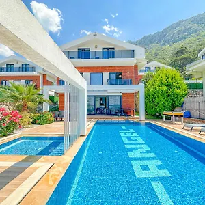 Alya, Spacious 4 Bed With Private Pool Villa Fethiye