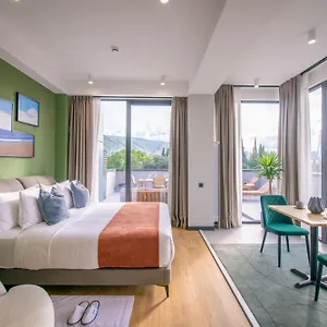 Qstay Gratus Aparthotel Tbilisi